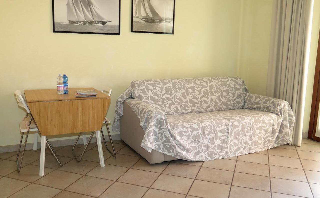 Residenza Turistico Alberghiera Corallo Кастільйоне-делла-Пеская Екстер'єр фото