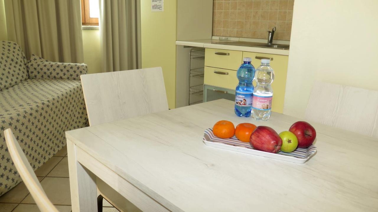 Residenza Turistico Alberghiera Corallo Кастільйоне-делла-Пеская Екстер'єр фото