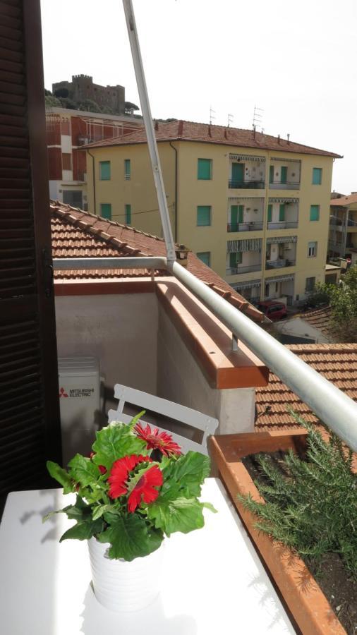 Residenza Turistico Alberghiera Corallo Кастільйоне-делла-Пеская Екстер'єр фото