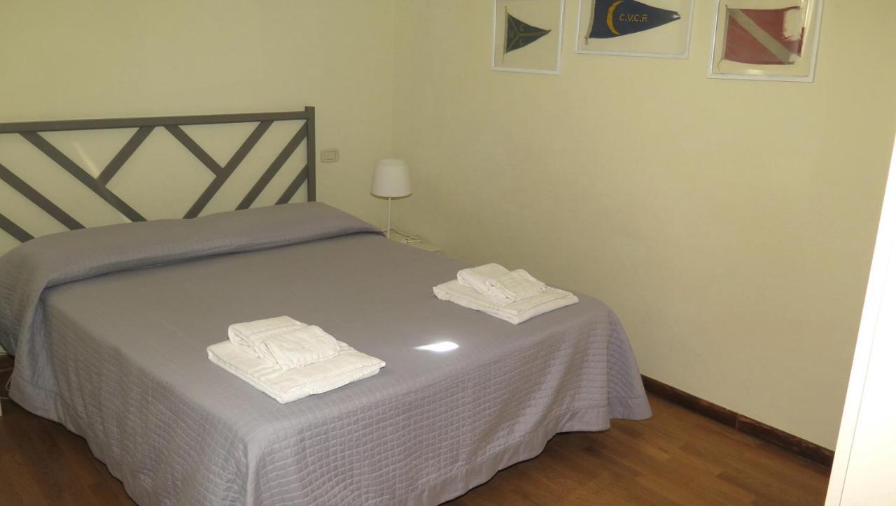 Residenza Turistico Alberghiera Corallo Кастільйоне-делла-Пеская Екстер'єр фото